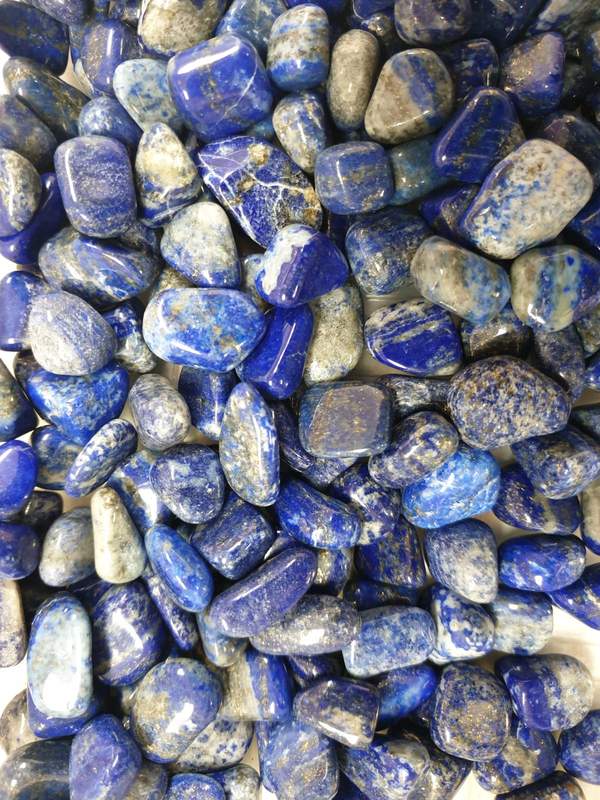 Tumbled Crystals for Water Bottle- Lapis Lazuli
